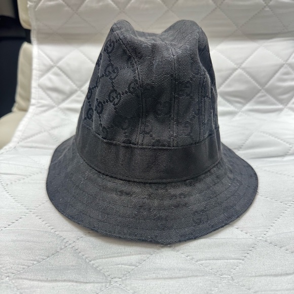 GUCCI Bucket hat - Picture 4 of 7